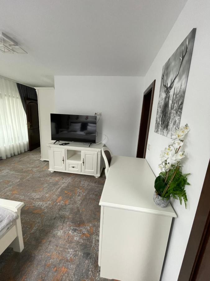Arada Pensiunea Alexolar New One מראה חיצוני תמונה